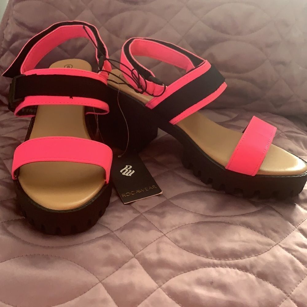 Rocawear Pink Platform Heels 